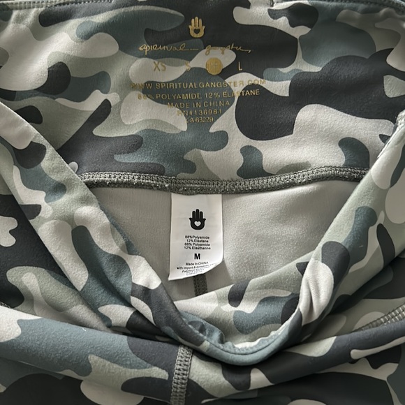 Spiritual Gangster Camo Biker Shorts Size M - Picture 3 of 5